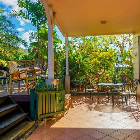 אפיה Lynn'S Getaway Hotel מראה חיצוני תמונה